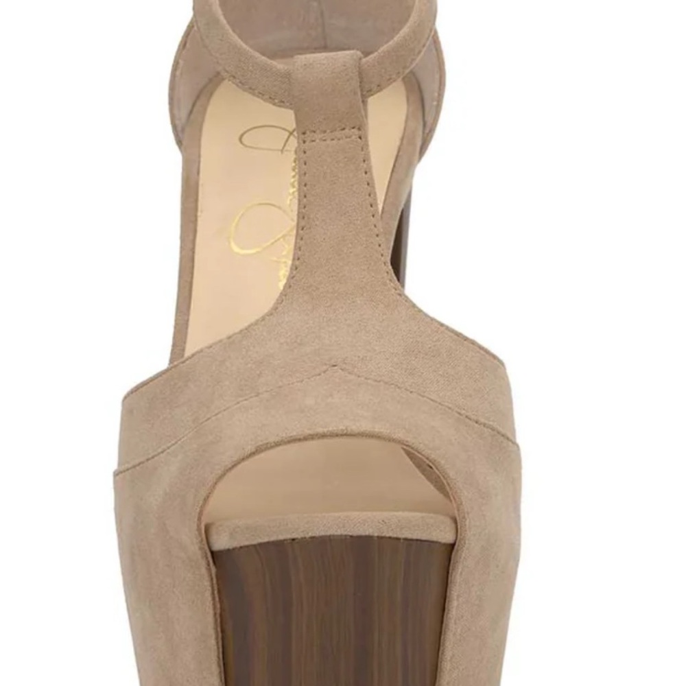 Brand new Jessica Simpson Dany Platform Sandals with box